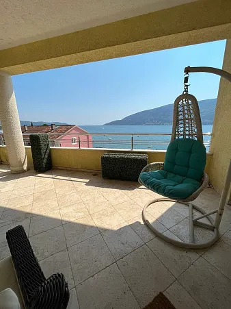 Apartment in Herceg Novi for sale with a panoramic sea views — photo 2
